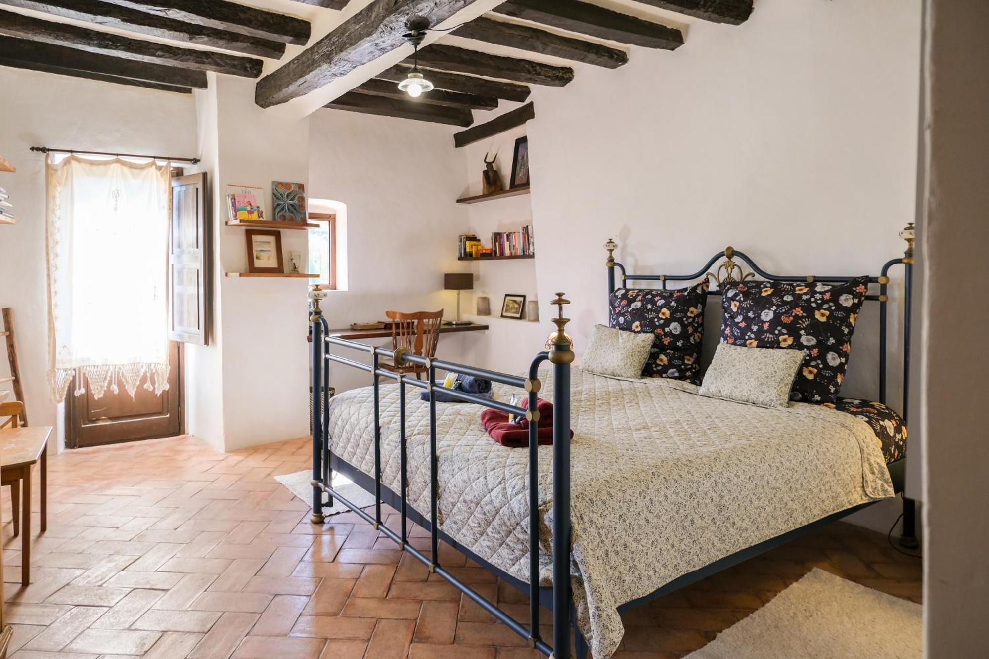 10 Del Pont Alojamiento Con Vistas Panoramicas Besalú Εξωτερικό φωτογραφία